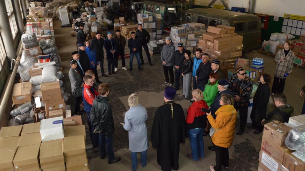 Из Омска отправили гуманитарную помощь в Луганск перед Днём Победы