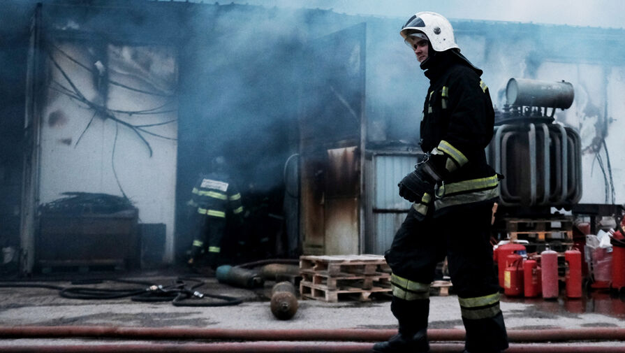 В Москве тушат крупный пожар