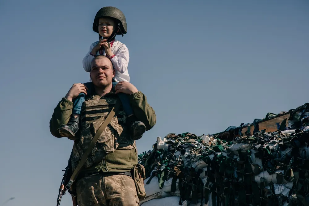 Новый закон о мобилизации на Украине лишит многодетных отцов брони от службы в ВСУ